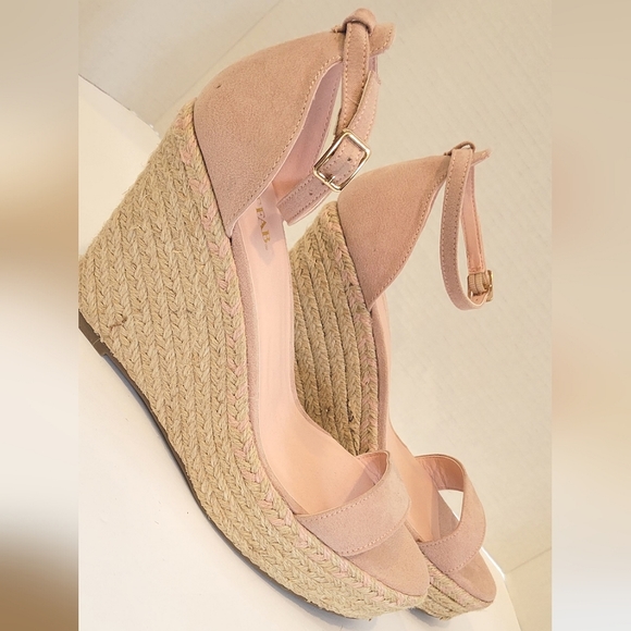 NWOT Espadrille Braided Suede Open Toed Ankle Strap Wedges - Picture 2 of 8
